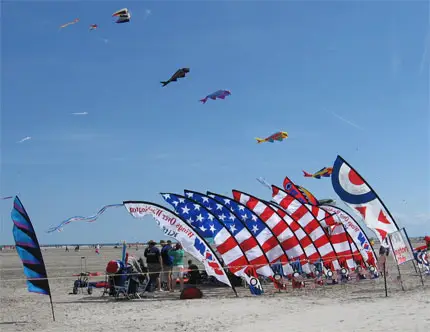 Vele al vento formano il disegno della bandiera americana