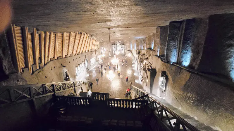 La sala principale all'interno della miniera
